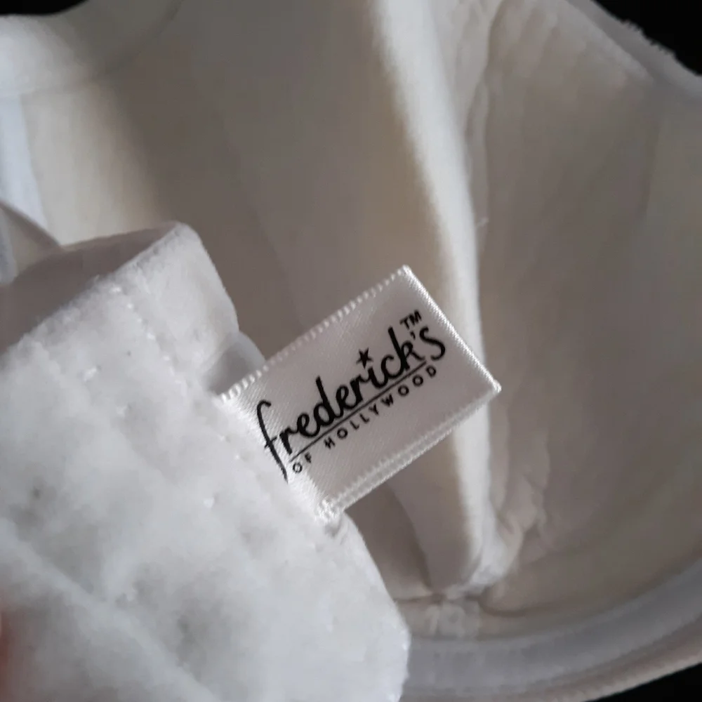 VTG Frederick's Lace Up Bra 42C